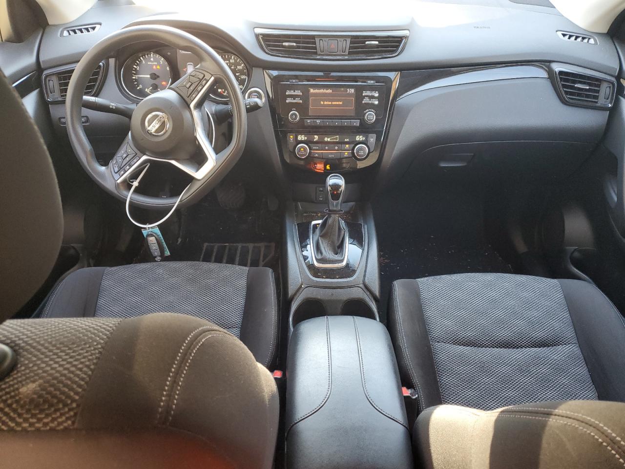 NISSAN ROGUE SPORT S