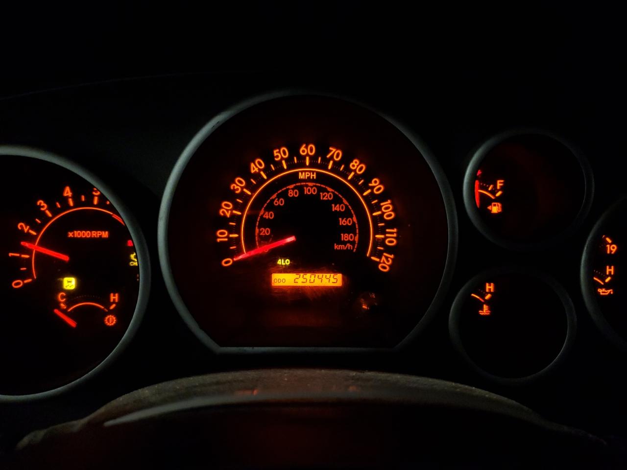 TOYOTA TUNDRA DOUBLE CAB SR5