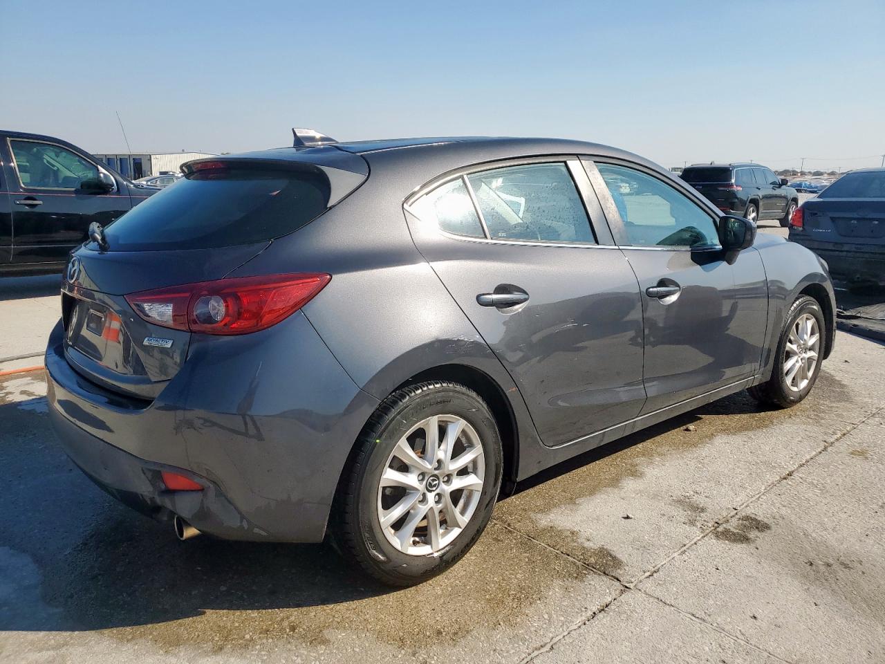 MAZDA 3 TOURING