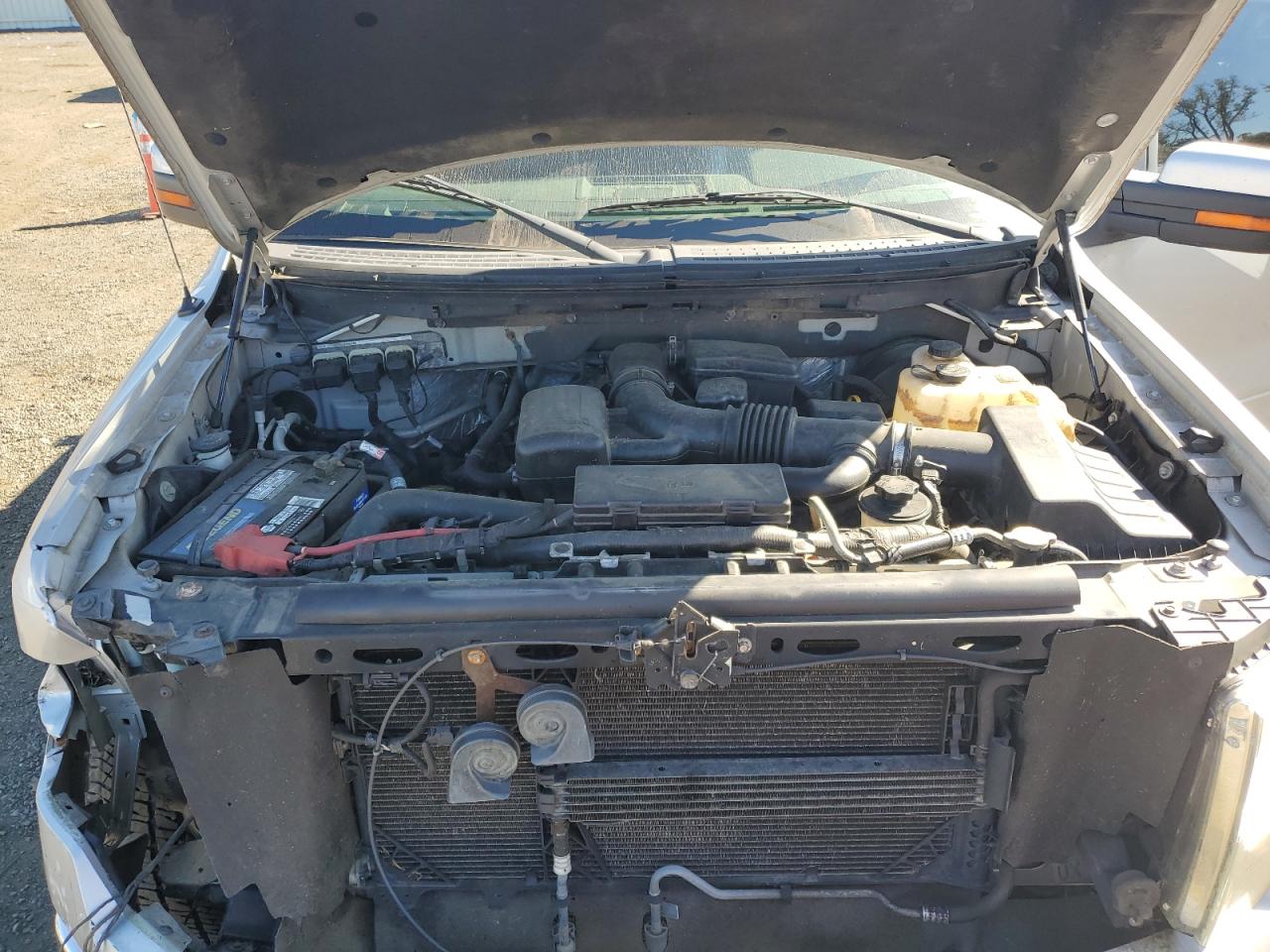 FORD F-150 SUPER CAB