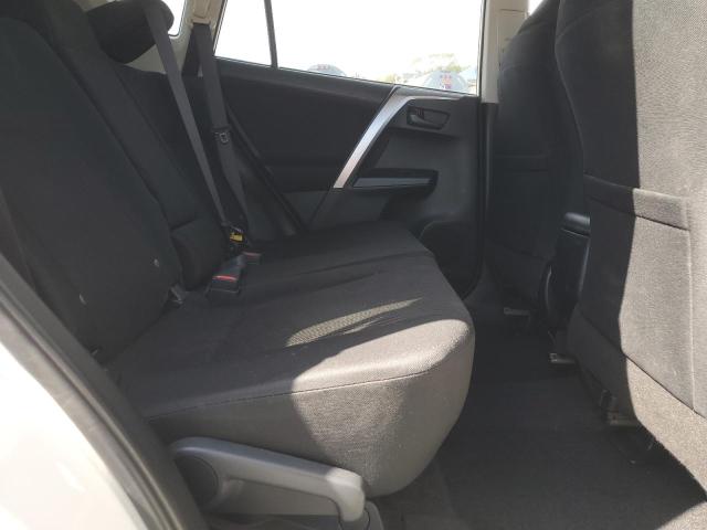 2018 TOYOTA RAV4 LE - JTMBFREV4JJ740257