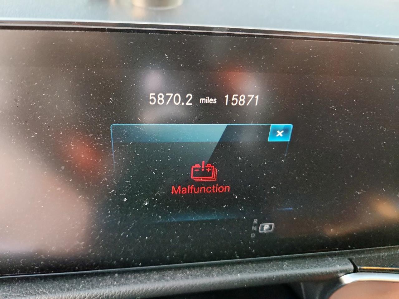 MERCEDES-BENZ EQB 300 4MATIC