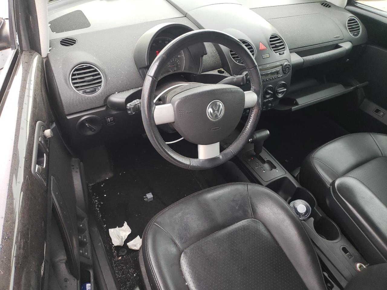 Lot #3291338133 2009 VOLKSWAGEN NEW BEETLE S