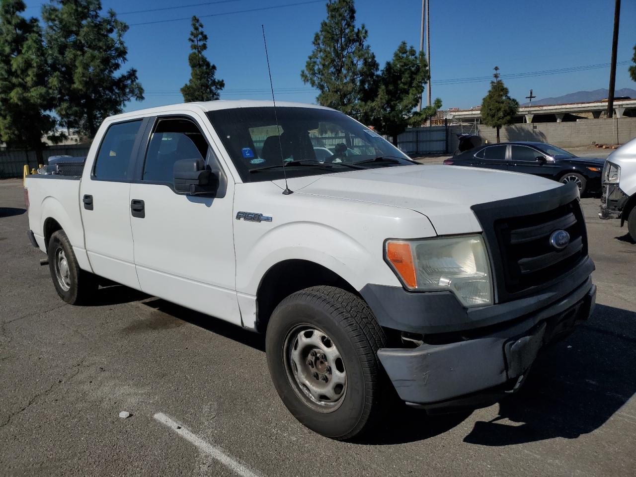 FORD F-150 SUPERCREW