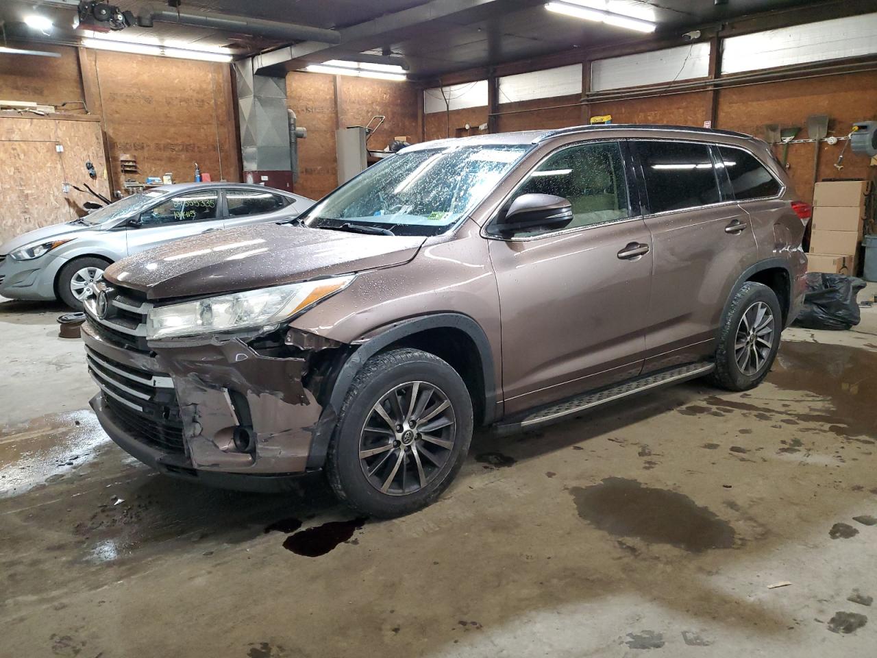 TOYOTA HIGHLANDER SE