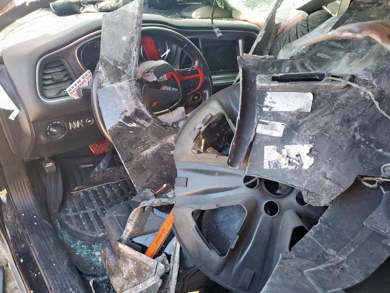 Lot #3318079366 2019 DODGE CHALLENGER