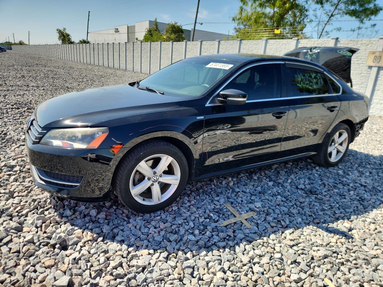 VOLKSWAGEN PASSAT S