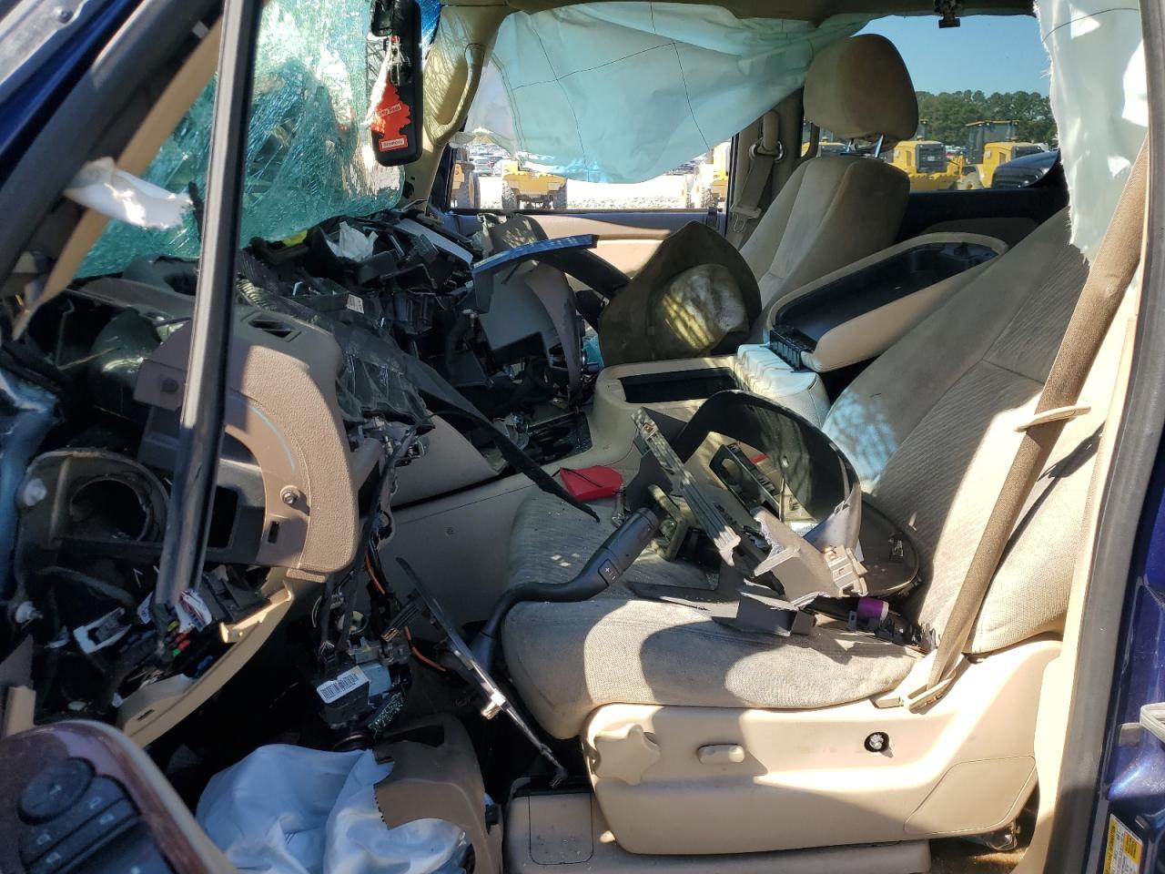 CHEVROLET TAHOE C1500 LS