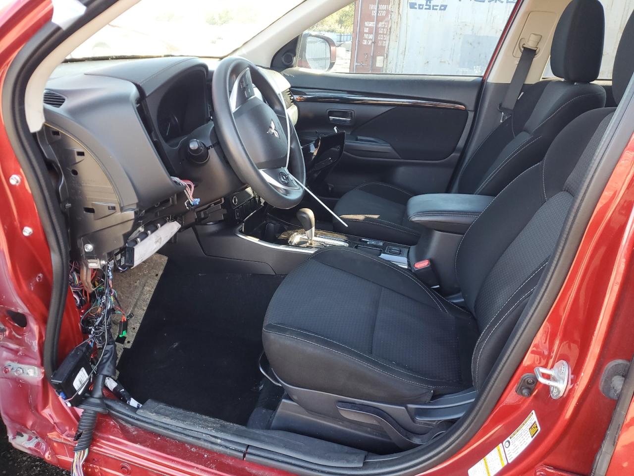 MITSUBISHI OUTLANDER ES