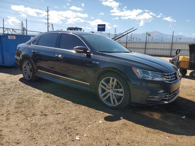 2017 VOLKSWAGEN PASSAT R-L 1VWDT7A38HC079113