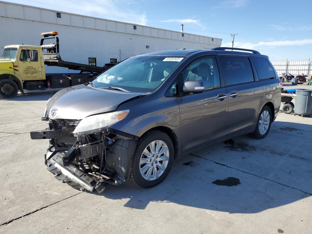 TOYOTA SIENNA XLE