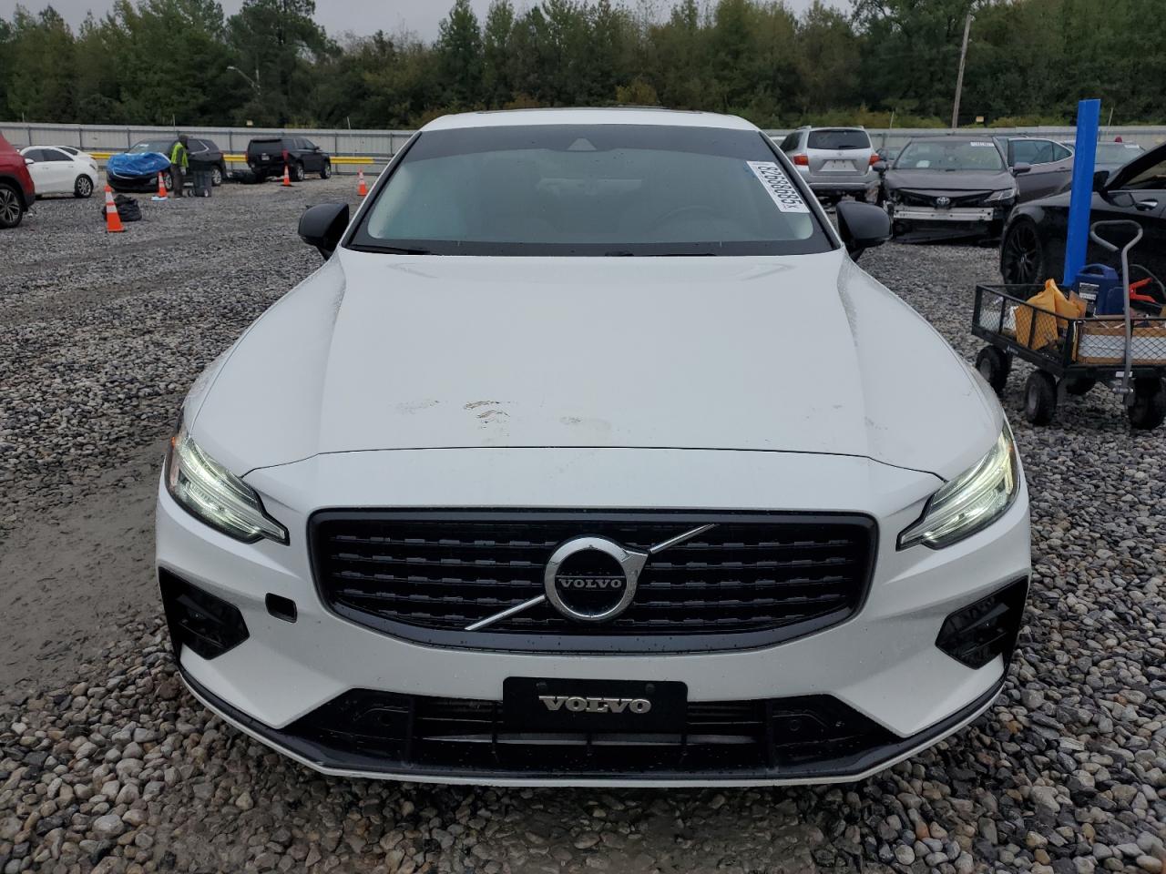 VOLVO S60 T5 MOMENTUM