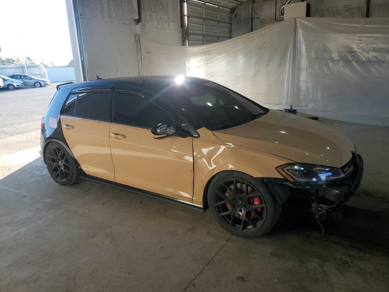 VOLKSWAGEN GOLF GTI S