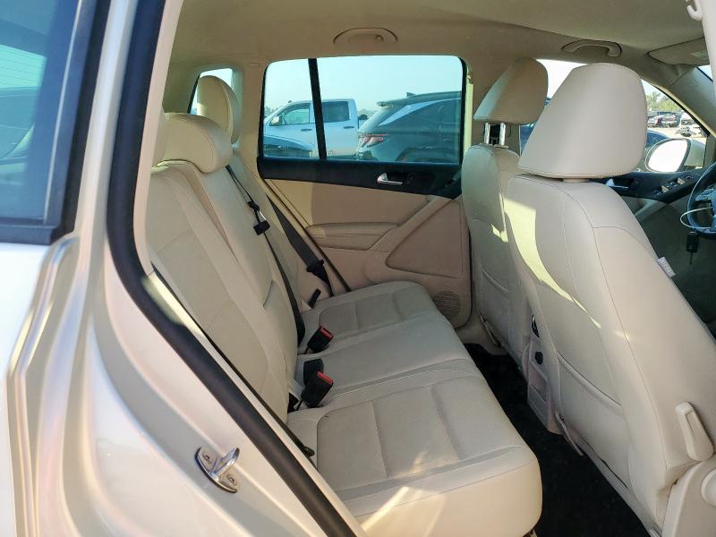 2014 VOLKSWAGEN TIGUAN S - WVGBV3AX4EW555587