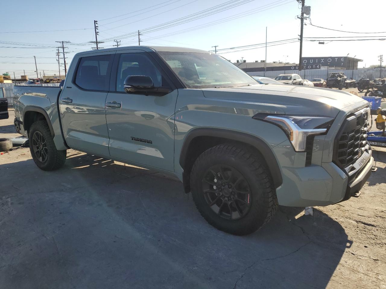 TOYOTA TUNDRA CREWMAX LIMITED