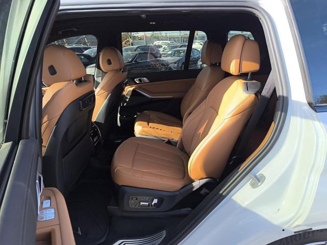 2021 BMW X7 XDRIVE4 5UXCW2C07M9E75280