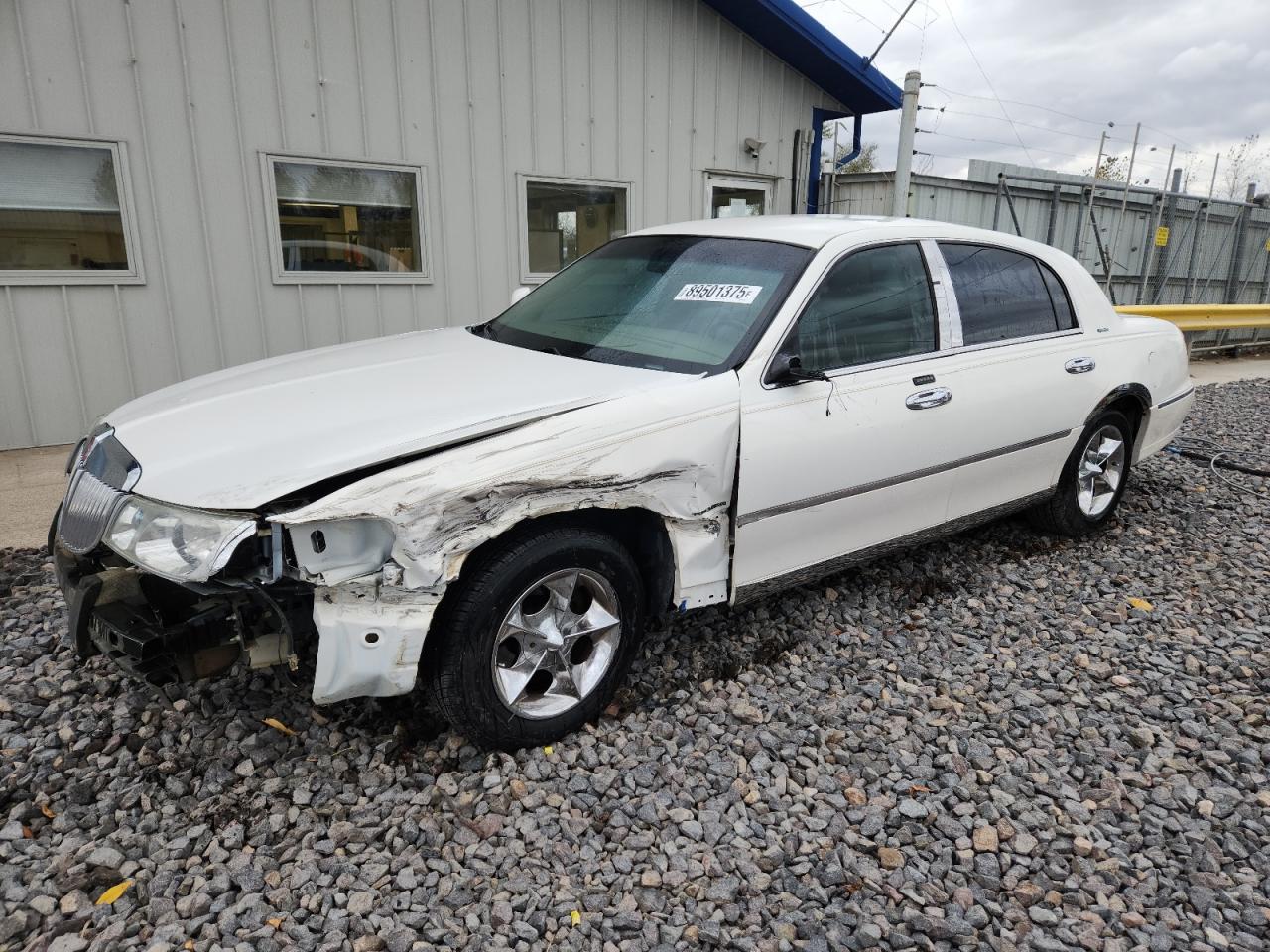 Lot #3284924947 2002 LINCOLN TOWN CAR S