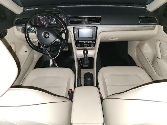 2017 VOLKSWAGEN PASSAT SE - 1VWBT7A30HC034738