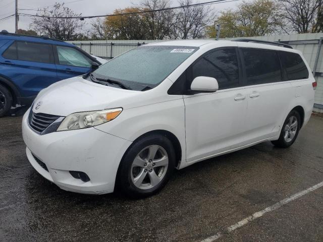 2011 TOYOTA SIENNA LE - 5TDKK3DC8BS086490