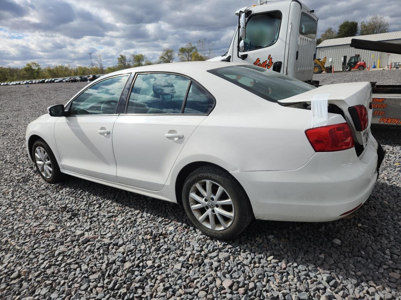 VOLKSWAGEN JETTA SE