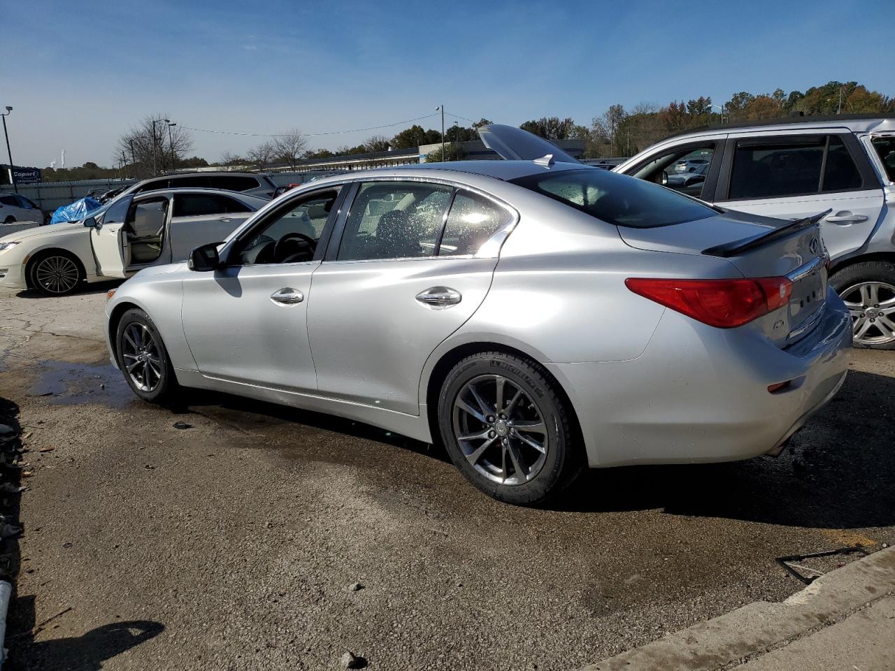 INFINITI Q50 PREMIUM