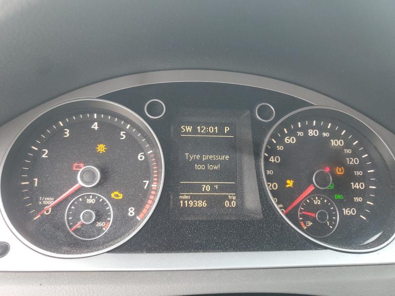 2010 VOLKSWAGEN PASSAT - WVWJK7AN3AE141182