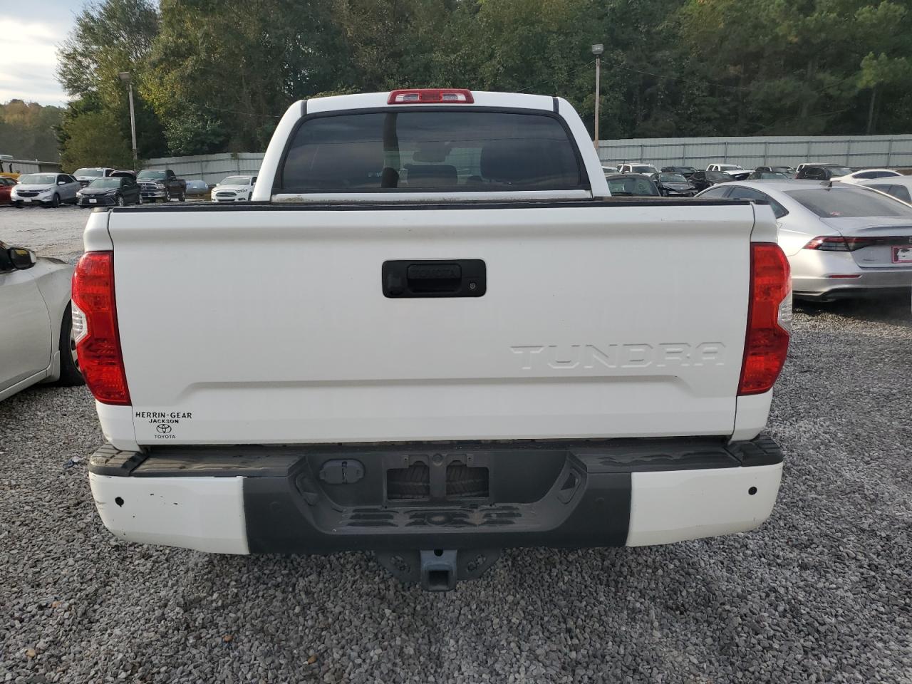 TOYOTA TUNDRA CREWMAX LIMITED