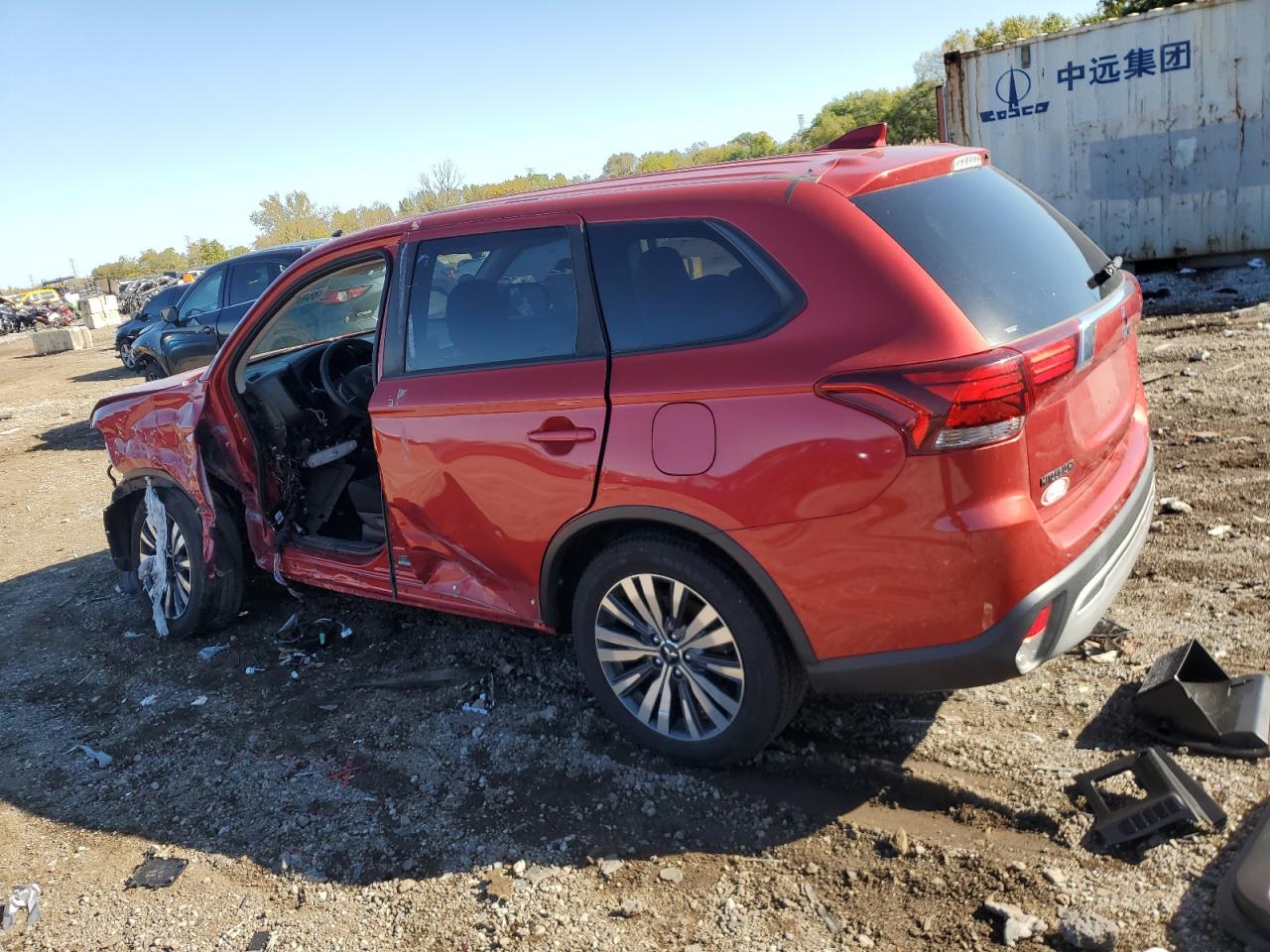 MITSUBISHI OUTLANDER ES