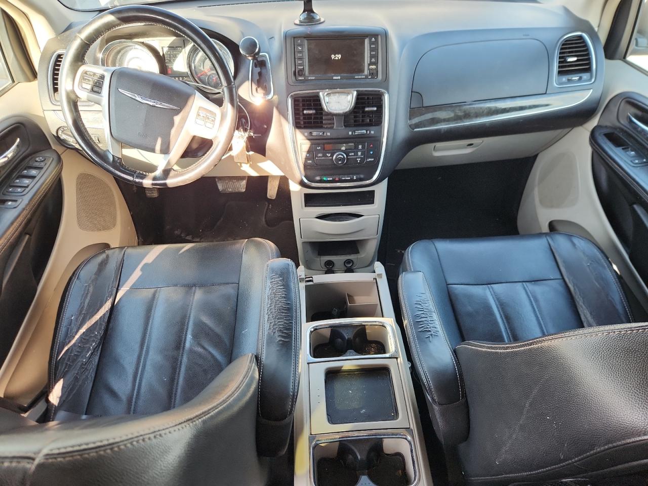 CHRYSLER TOWN & COUNTRY TOURING