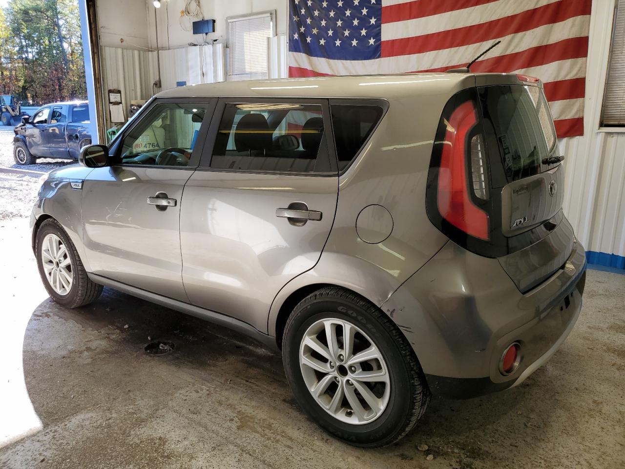 KIA SOUL +