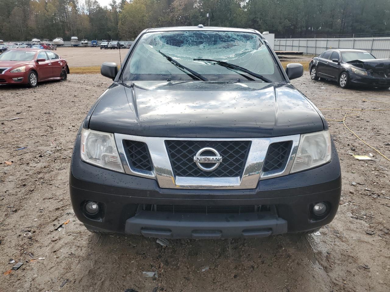 NISSAN FRONTIER SV