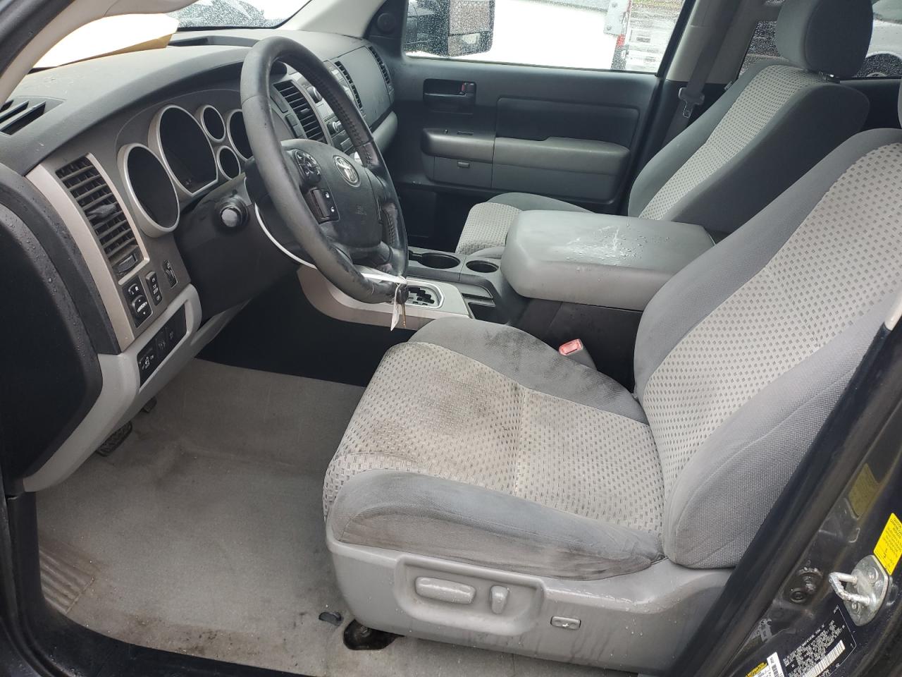 TOYOTA TUNDRA DOUBLE CAB SR5