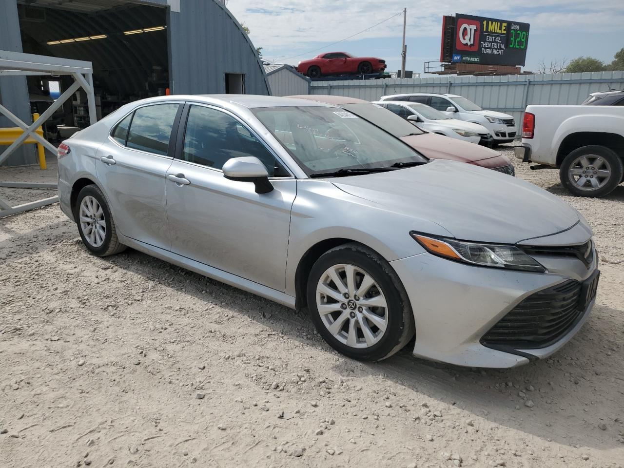 TOYOTA CAMRY LE