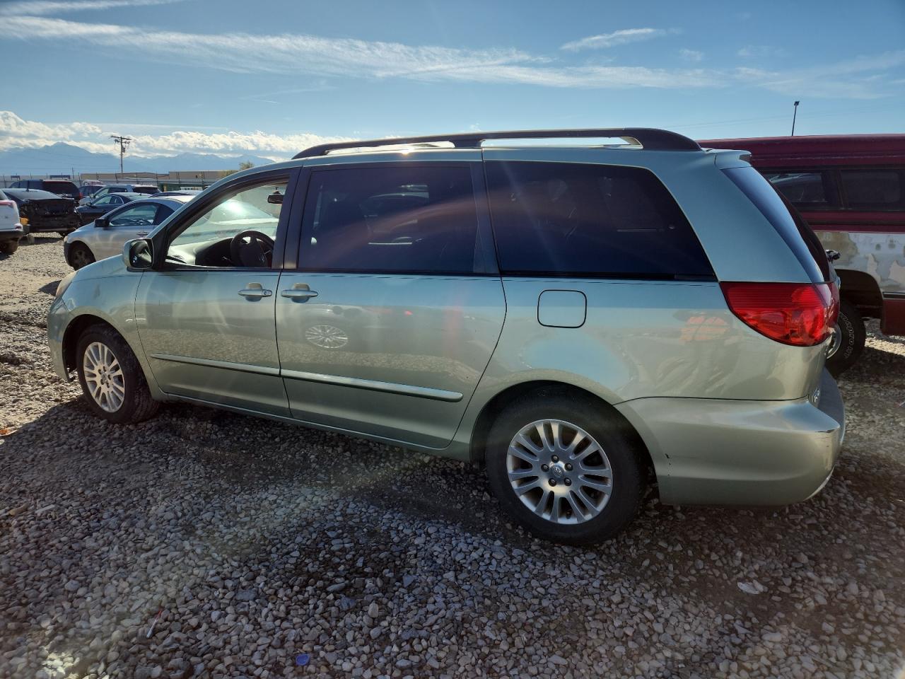 TOYOTA SIENNA XLE