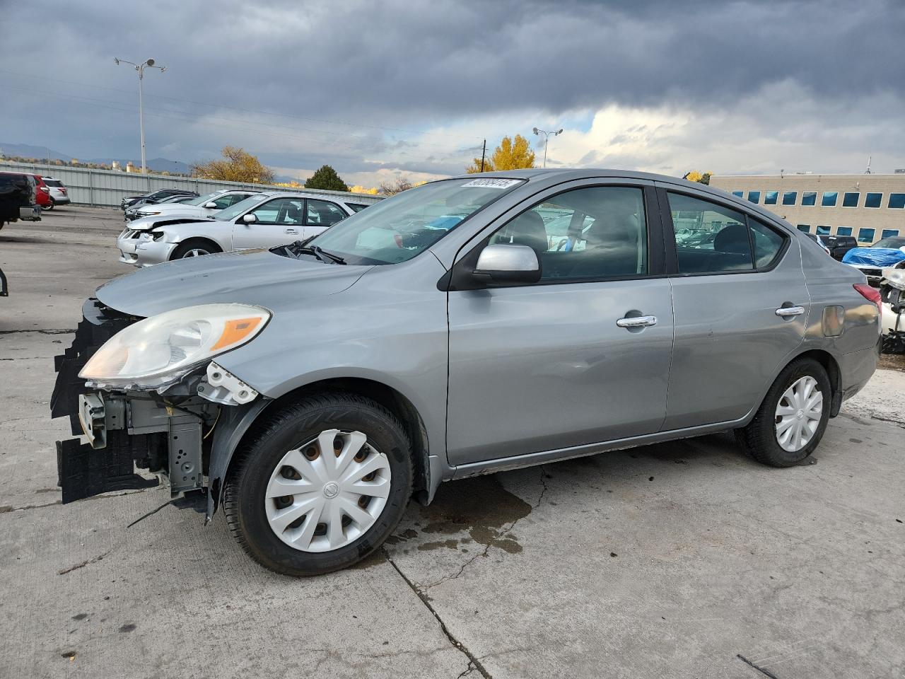 NISSAN VERSA S