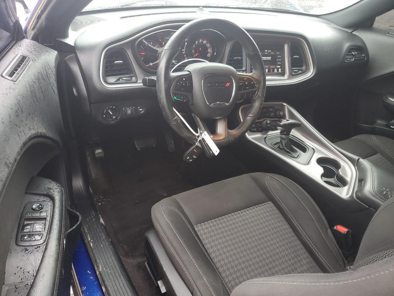 DODGE CHALLENGER SXT