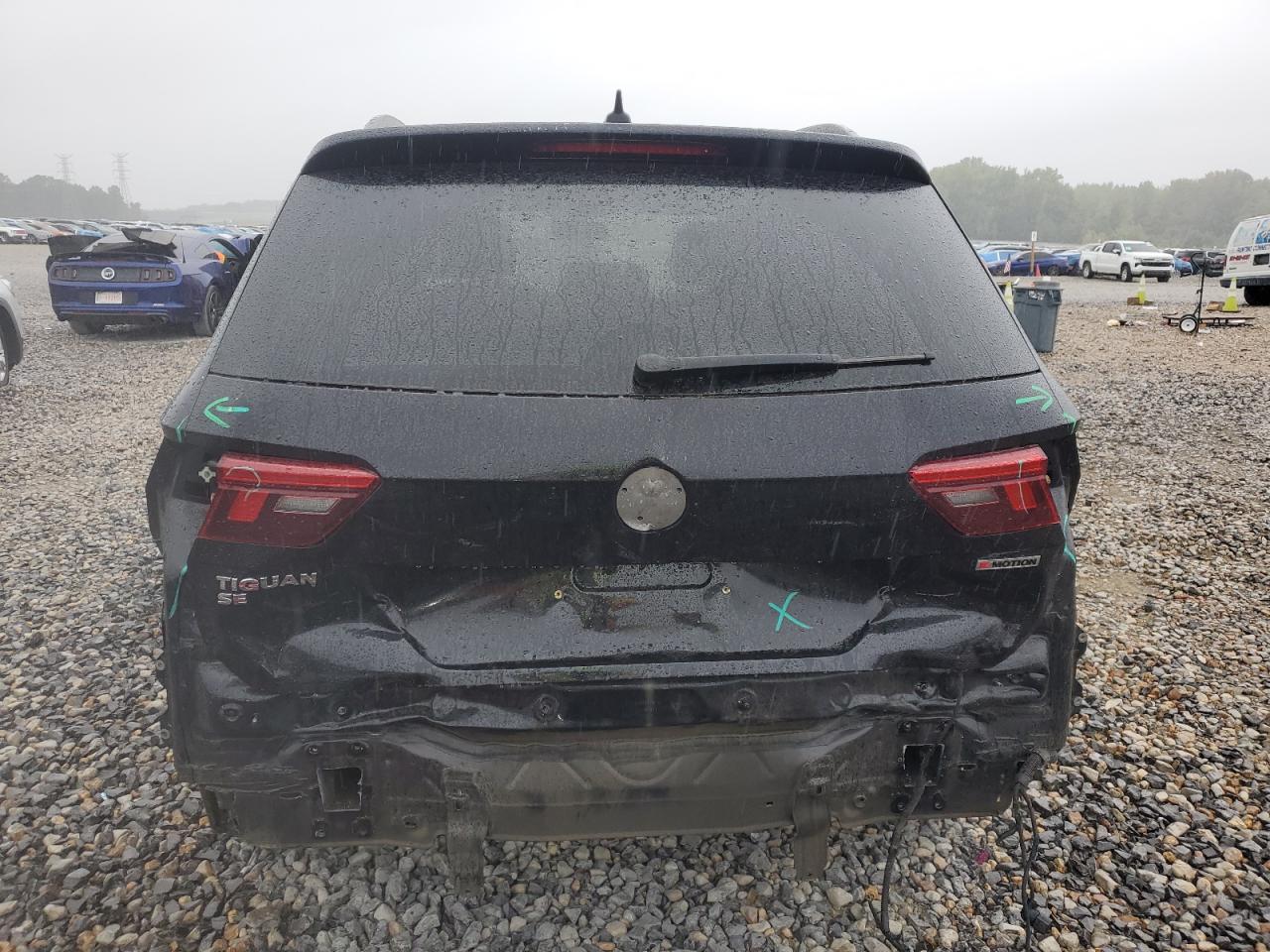 VOLKSWAGEN TIGUAN SE