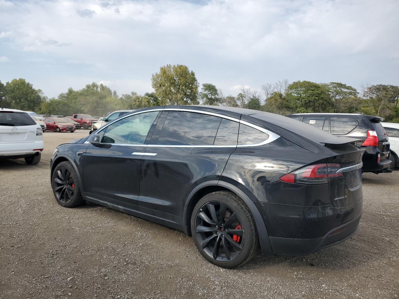 TESLA MODEL X