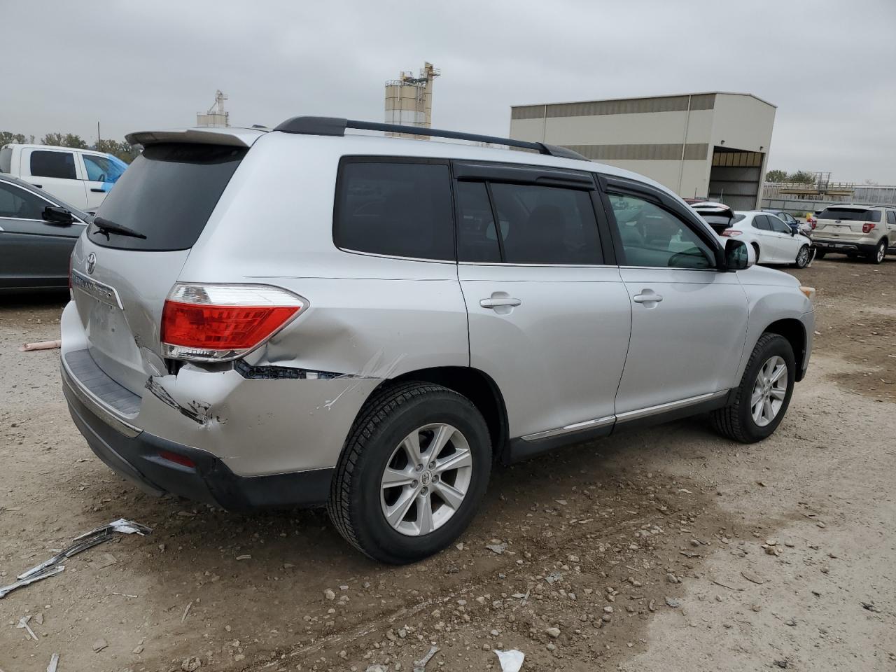 TOYOTA HIGHLANDER BASE