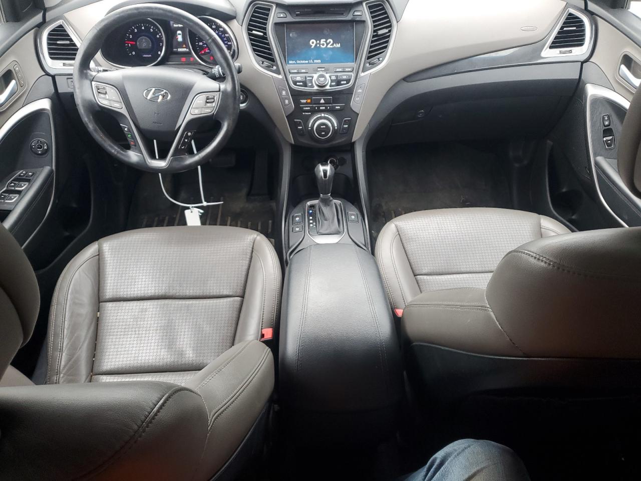 HYUNDAI SANTA FE SPORT