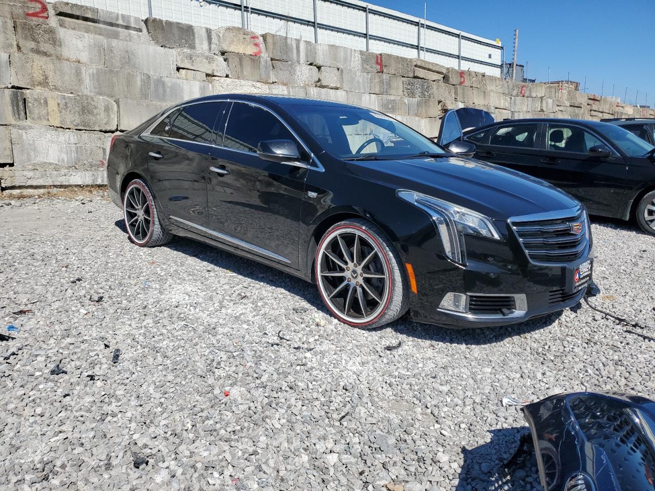 CADILLAC XTS LUXURY