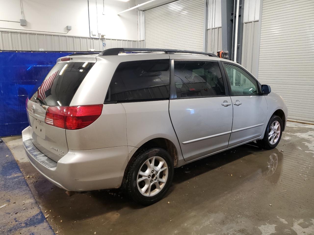Lot #3275693958 2005 TOYOTA SIENNA LE
