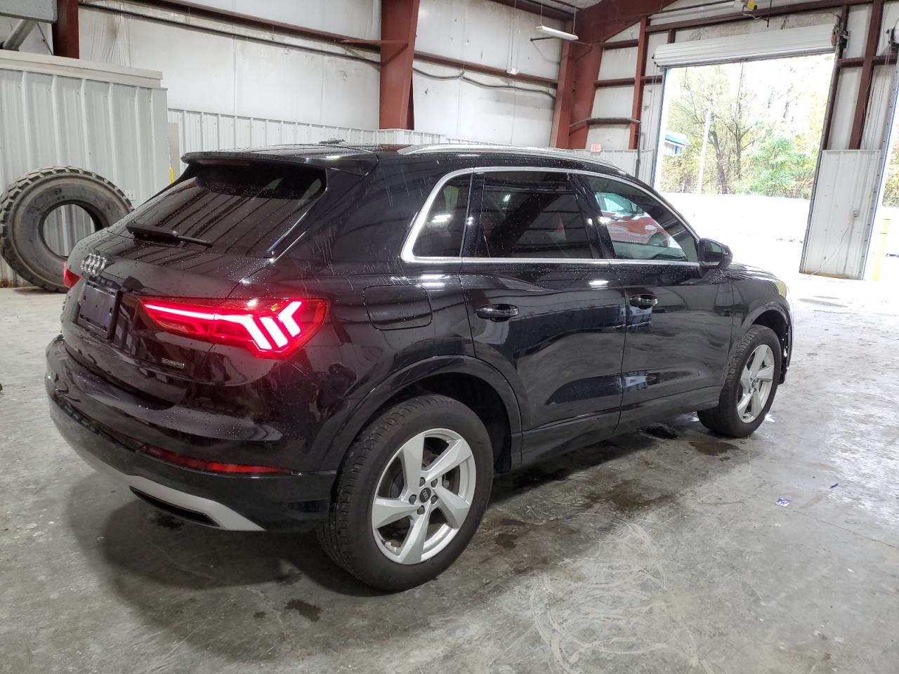 AUDI Q3 PREMIUM 40
