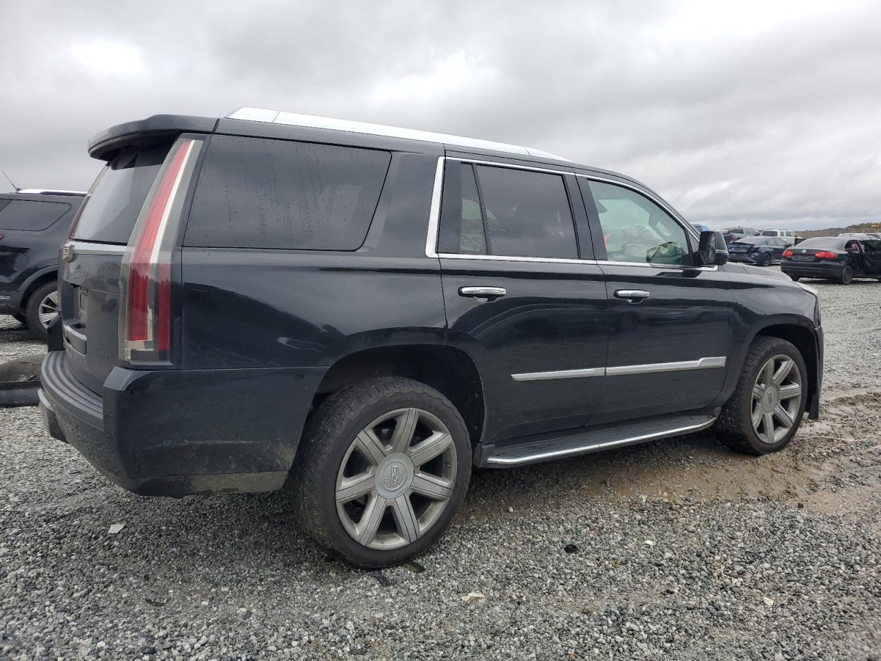 CADILLAC ESCALADE PREMIUM LUXURY