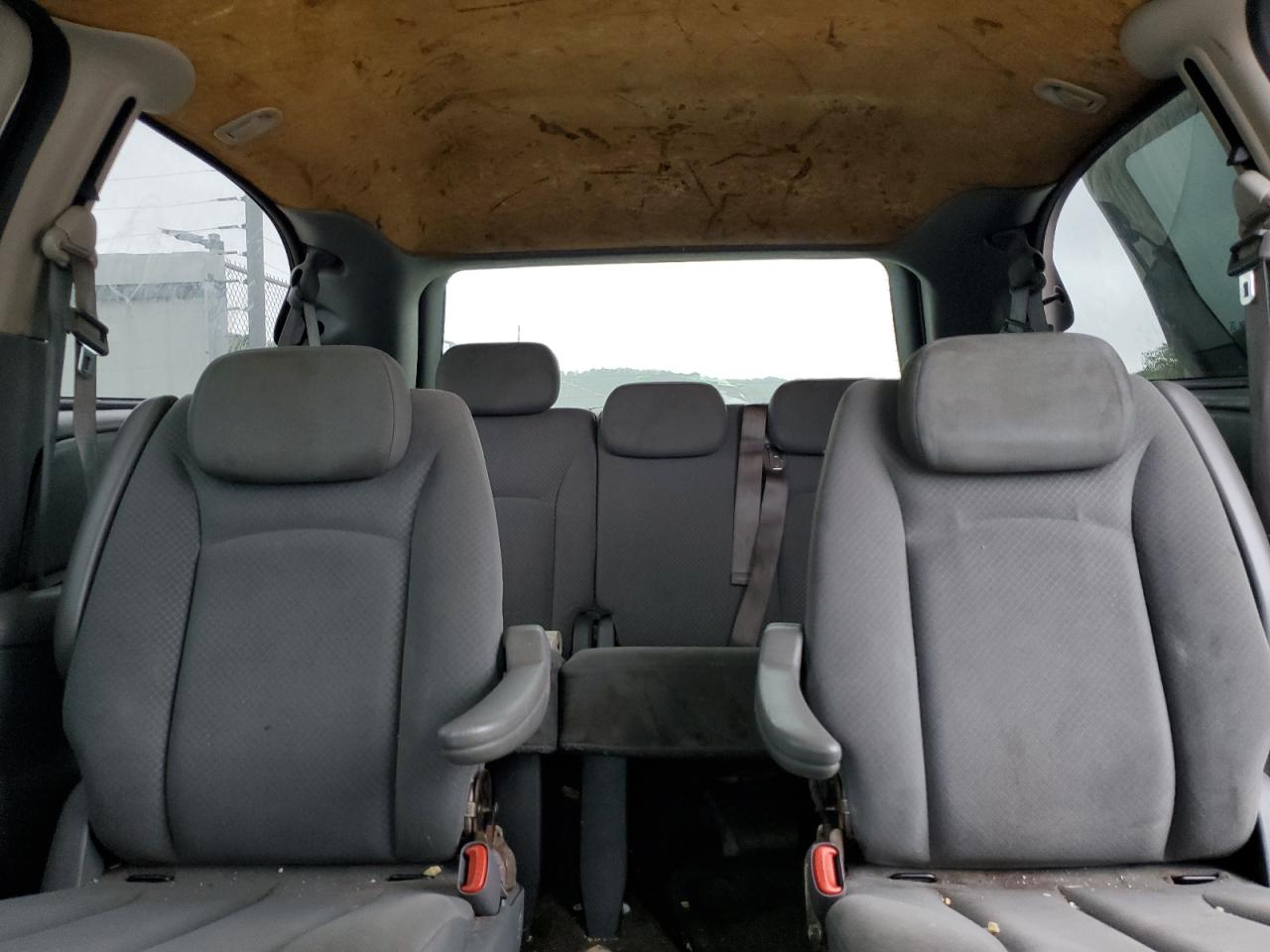 Lot #3287684010 2007 CHRYSLER TOWN & COU