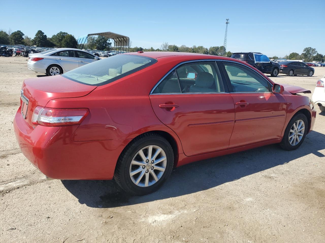 TOYOTA CAMRY SE