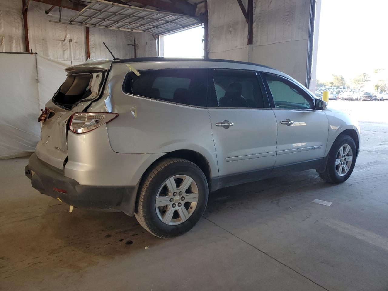 Lot #3286567181 2009 CHEVROLET TRAVERSE L