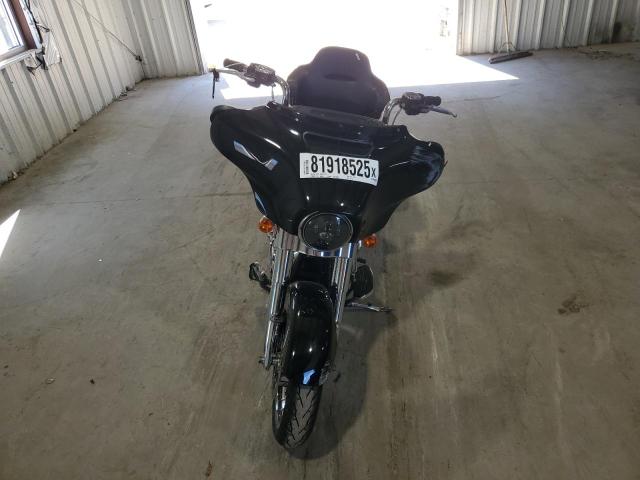 2016 HARLEY-DAVIDSON FLHX STREET GLIDE 1HD1KBM11GB647775