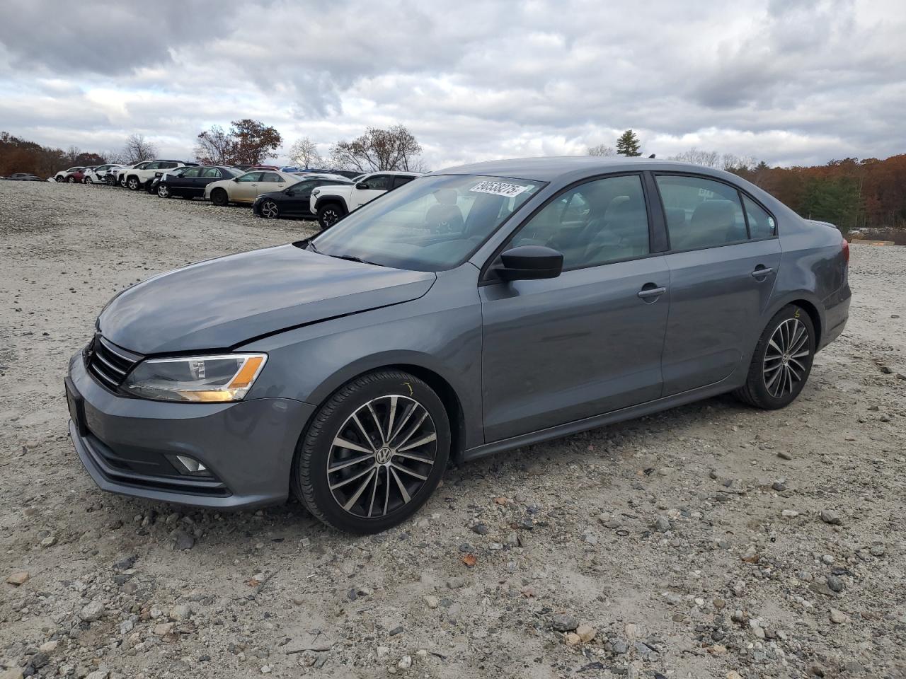 VOLKSWAGEN JETTA SE