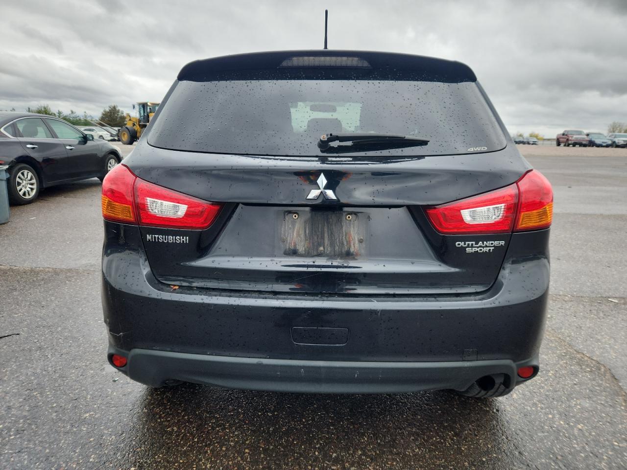 MITSUBISHI OUTLANDER ES